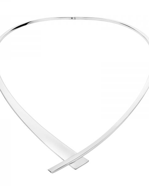 NOL handgesmede zilveren v-vormige spang welke langer en lager valt, 13,5 cm breede en 17 cm diep, AG04027-12 - 32057