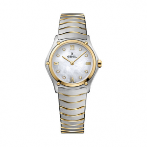 Ebel Sport Classic Lady 29 mm , kast is een combinatie van staal + 18 krt geelgoud, de band is een combinatie van staal met PVD-geel, wijzerplaat wit parelmoer incl 8 x briljant, voorzien van een vouwsluiting, refnr 1216388A - 207994