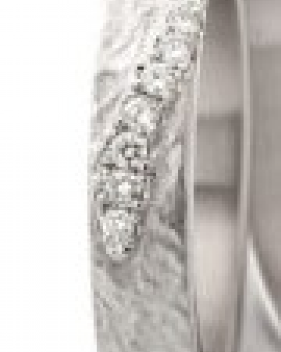 Ines Bouwen 14 karaats handgemaakte witgouden voorbeeldring Model 049-8 ca 4,5 mm breed en verfraaid met 8 briljant geslepen diamanten verlopend in grootte , totaal 0.09 ct - 213173