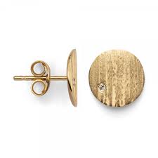 18 karaats geelgouden oorstekers met in elk een 0.01 crt briljant geslepen diamant, gematteerd - 212094