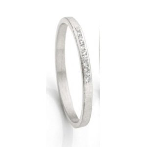 Ines Bouwen 14 karaats handgemaakte witgoudkleurige voorbeeldring Model 54-11 ca 1,7 mm breed en verfraaid met 11 briljanten, totaal 0.05 ct - 213177