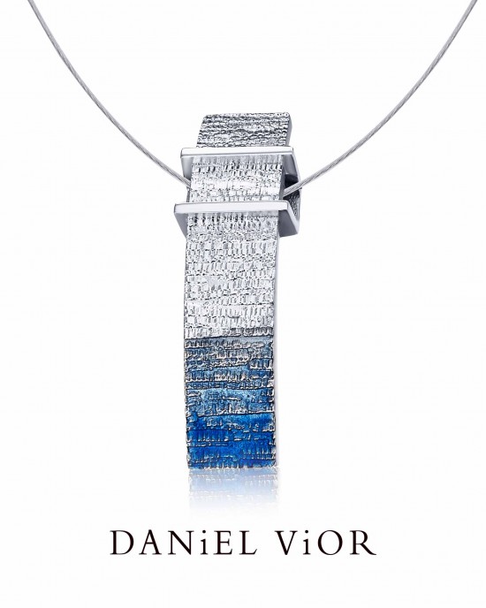 Daniel Vior hanger, gerhodineerd zilver;Radi in oranje emaille - 214587
