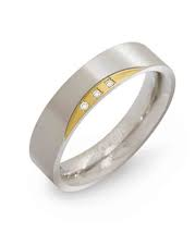 Boccia titanium ring deels verguld met dieper gelegen gedeelte waarin 3 briljant geslpen  diamantjes - 214975