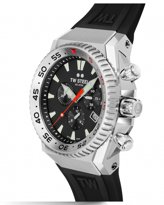 TW Steel Ace Diver chrono limited nr 136 van 1000 stuks,  ACE400, stalen kast, zwarte wijzerplaat, Swiss Made, saffierglas, 30 atm waterdicht, rubber met buitenzijde van bruin leer imi kroko print inclusief vouwsluiting - 216026