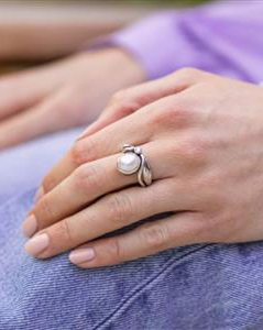 zilveren Rabinovich ring Winding White, verfraaid met een witte zoetwaterparel en zirconia - 11112169