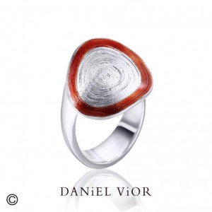Daniel Vior zilver geelvergulde ring model Circis met rood emaille - 11112510