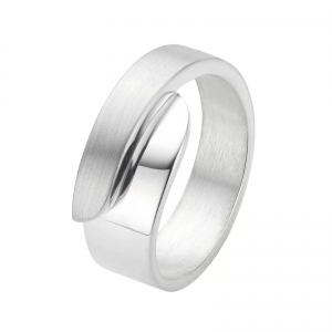 Zilveren NOL ring, handgesmeed, onderzijde ca 8 mm en gepolijst, bovenliggend gedeelte gesatineerd, AG22121-8-BG - 11113014