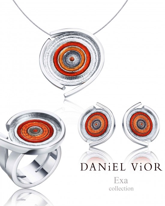 Daniel Vior zilveren oorsieraden; Model Exa met rood emaille - 11113091