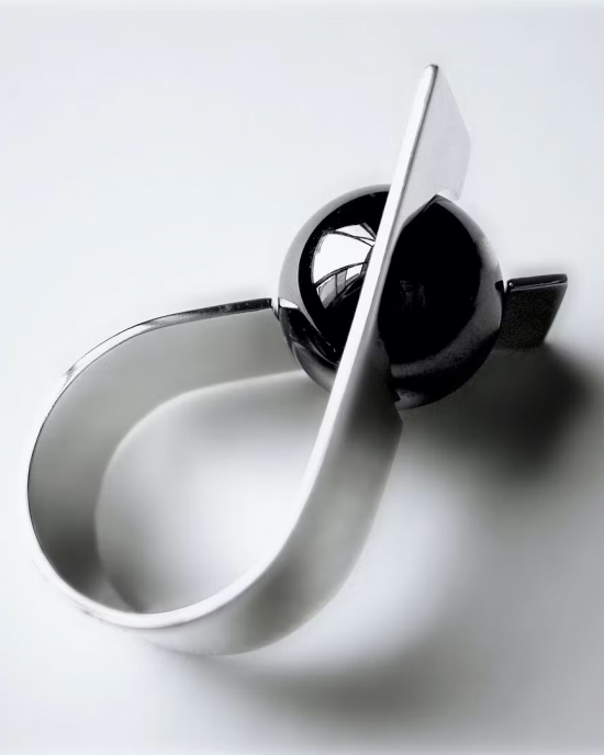 Yoko Takai design; Origami, handgemaakte zilveren ring met hematiet. - 11115558