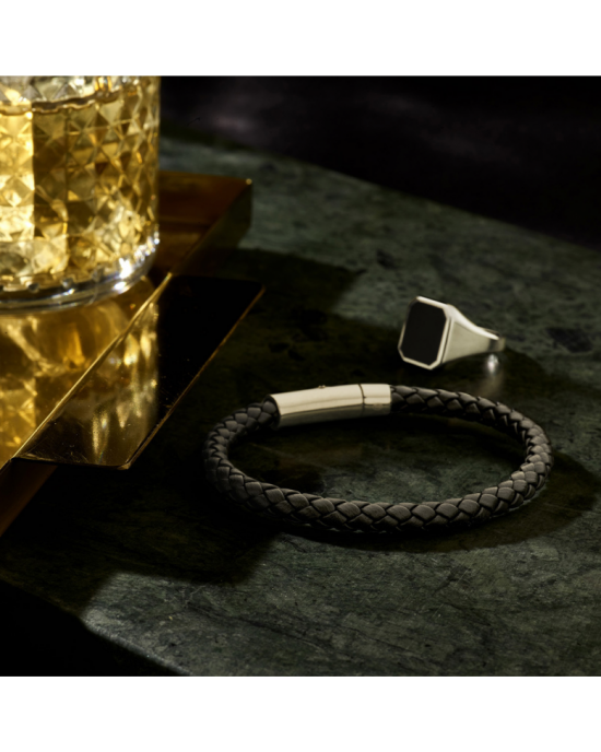 zilveren zegelring 8-kant en voorzien van een onyx - 11111135