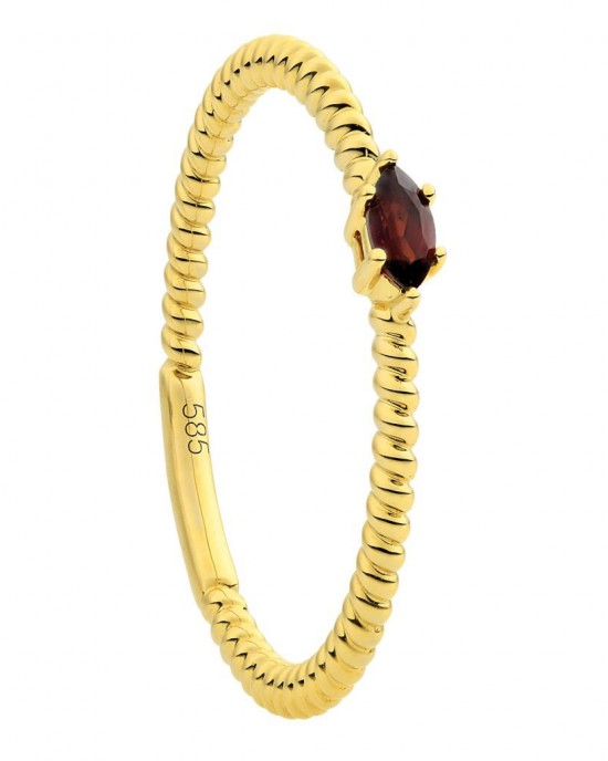 14 krt geelgouden fantasie ring " ribbelscheen " met in een 6-poots chaton een rode, ovale gefacetteerde granaat ( 2 x 4 mm ) - 214391